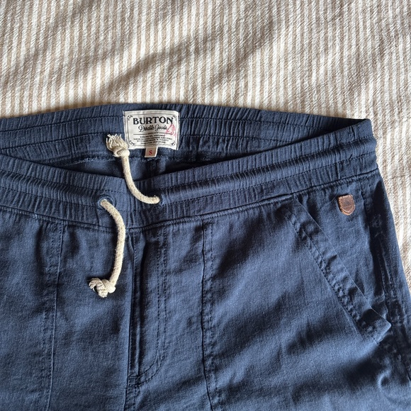 Burton Snowboards ‘Joy Pant’ navy joggers - Picture 2 of 6